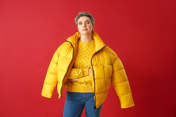 Как носить яркие вещи осенью и зимой Вдохновение,Советы,Женщины,Идеи,Лайфхаки,Мода,Одежда,Стиль,Цвет