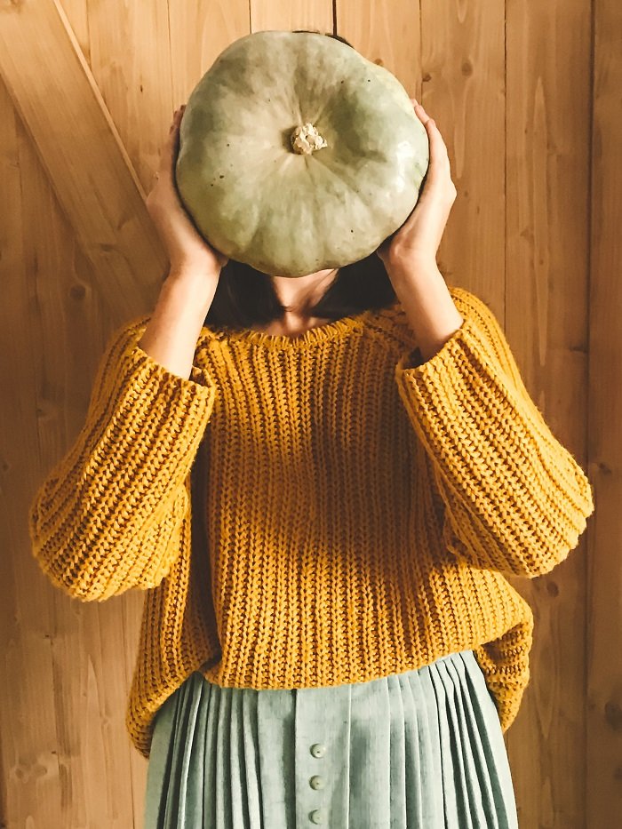 Как носить яркие вещи осенью и зимой Вдохновение,Советы,Женщины,Идеи,Лайфхаки,Мода,Одежда,Стиль,Цвет