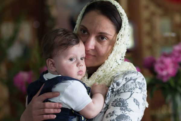 Подруга позвала Вику стать крестной ее ребенка, тогда женщина еще не знала, что это перевернет ее жизнь