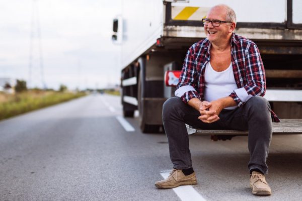 Докажу, что дальнобойщик — самая сложная работа, не нужно сравнивать поездки с сидением на диване