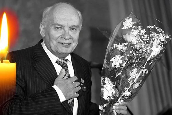 Известный поэт Николай Добронравов отправился на небеса, оставив вдовой Александру Пахмутову