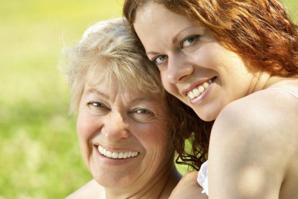 Надо ли судить о будущем женщины, глядя на ее мать