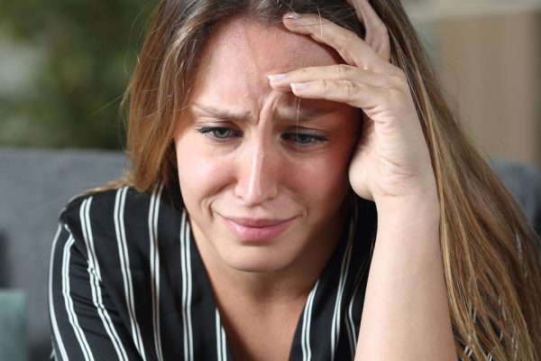 Муж моей подруги назвал ее скучной домохозяйкой, которая способна лишь кнопки на стиралке нажимать, и это после всего, что она сделала